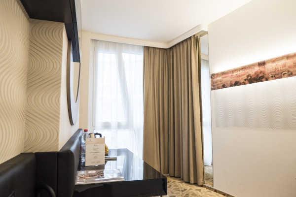 Vorhangstangenabdeckung [2LFM/Stk]