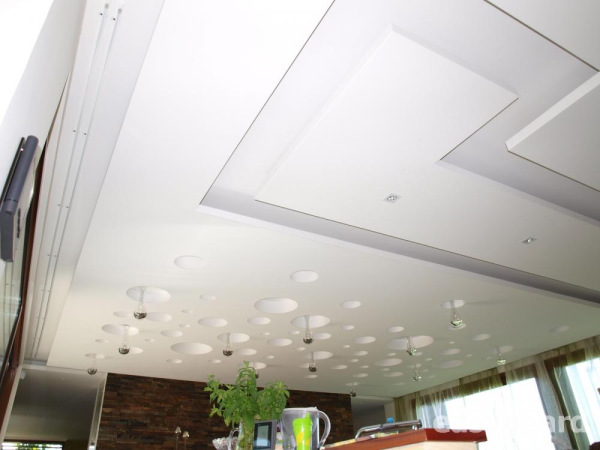 Deckeneinbau unregelmäßige Kreise 4