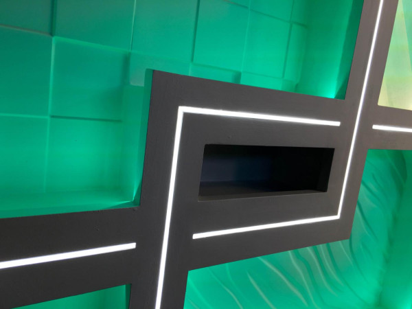 Doppelseitige Rampe mit versenktem LED-Profil 2LFM/stk